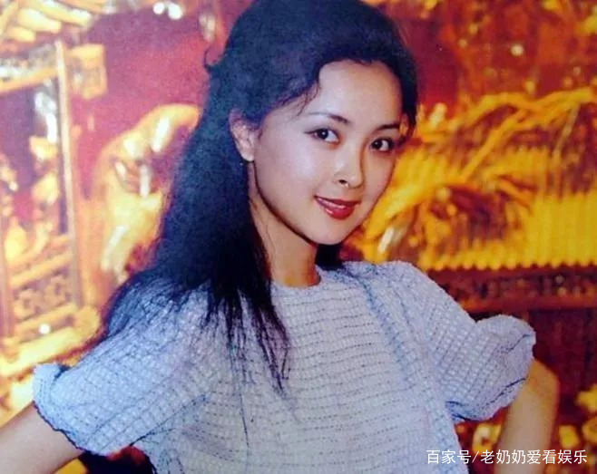 七七剪辑间 头像